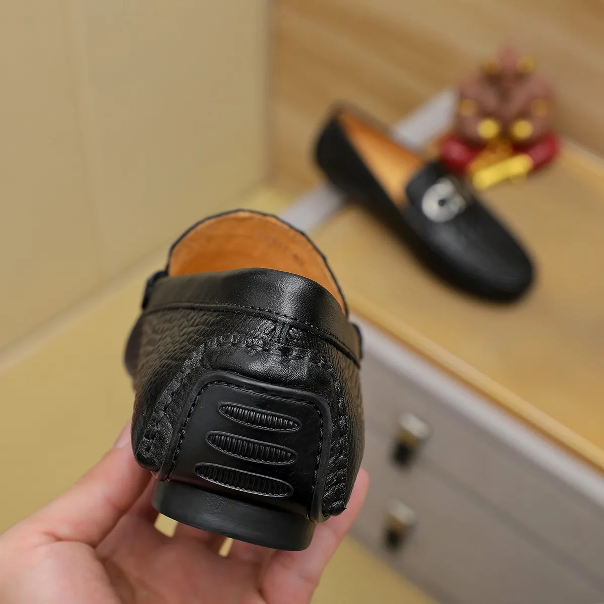 Men's shoes 💰360 🕷🕷【Ferragamo】Ferragamo Popular fashionable casual slip-on shoes🇨🇳Official website counter 1:1 production, original mold opening💯Good quality visible, imported high-end first-layer calfskin, luxurious pigskin lining🌿Very clear texture, high-quality waterproof, non-slip and wear-resistant outsole🎋High quality and low price, truly handmade🍓Color, code number 38-45